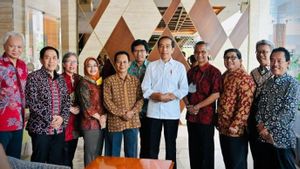 Presiden Jokowi Temui Teman-Teman Semasa Kuliah di UGM Yogyakarta