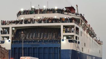 1,687 Refugees From Various Countries From Sudan Arrive At Saudi Arabia's Naval Base