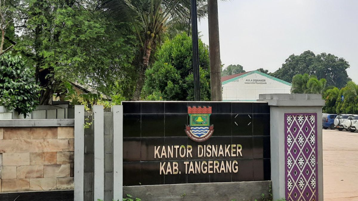 Disnaker Tangerang Minta Perusahaan Tak Lakukan PHK saat PPKM Darurat