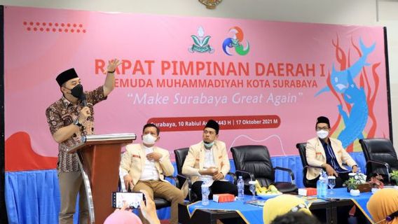 Mayor of Surabaya Eri Cahyadi Invites Muhammadiyah Youth to Collaborate to Build the City of Heroes