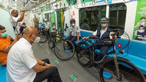 Sepeda Nonlipat Boleh Masuk MRT Hari ini, Anies Ikut Jajal