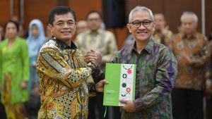海关和消费税局局长Djaka Budi Utama Ngaku自5月2日起提交TNI辞呈