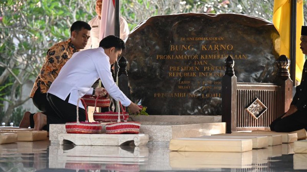 Vice President Gibran Ziarah To Bung Karno's Tomb