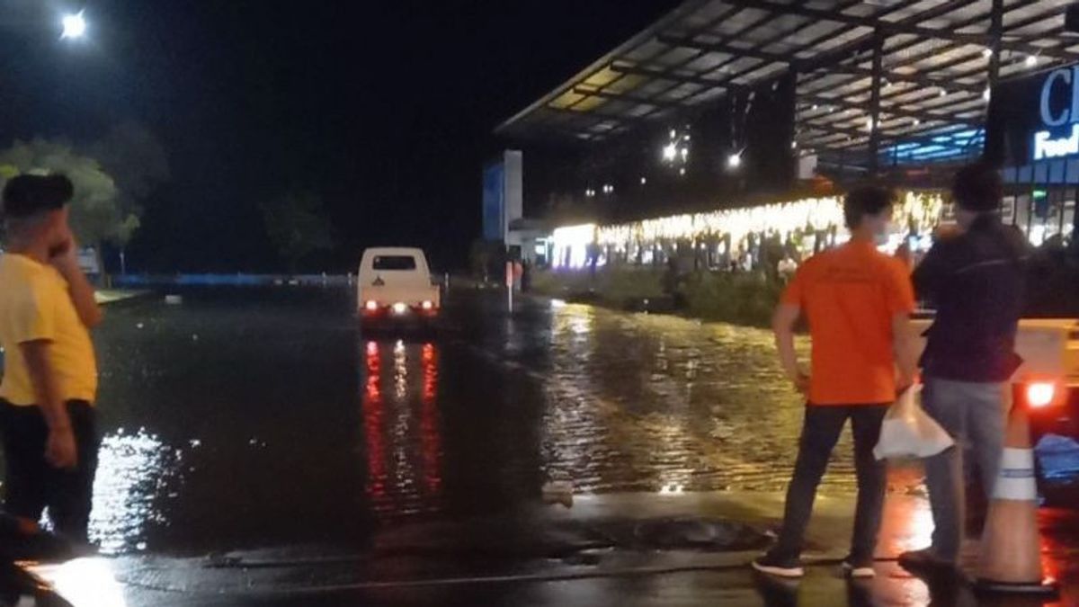 BMKGは、次の3日間マナドで洪水を奪うために高波を警告します