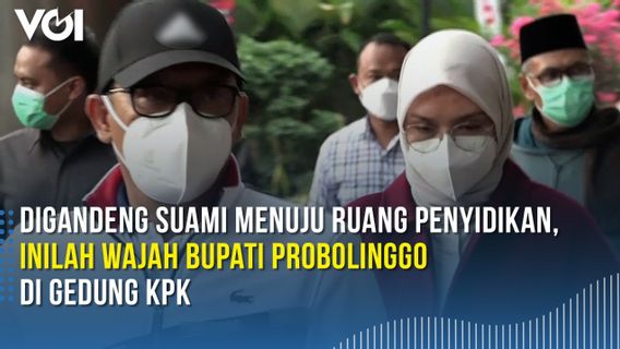 VIDEO: Probolinggo Regent Puput Tantriana Sari And Husband Arrive At KPK Building