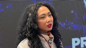 Desainer Asti Surya Ungkap Cara Menghadapi Ageism di Industri Fashion