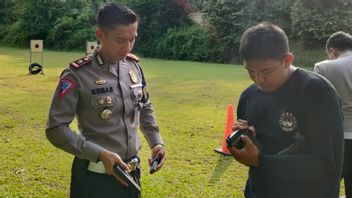 Il Y A Une Instruction De Tir Sur Place, Banten Police Ditlantas Le Personnel Vérifie Immédiatement L’exhaustivité Des Armes à Feu