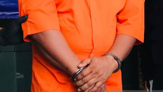 美国男子在巴厘岛坎古偷书，COD模式被警方逮捕