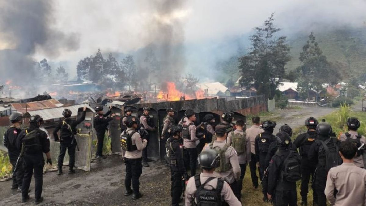 Evakuasi 3 Korban Bentrokan Pendukung Paslon di Puncak Jaya Tertahan Imbas Terbatasnya Penerbangan 