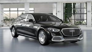Digempur Elektrifikasi dan Regulasi Emisi, Mercedes-Benz Tak Goyah Pertahankan Mesin V12 hingga Dekade Mendatang