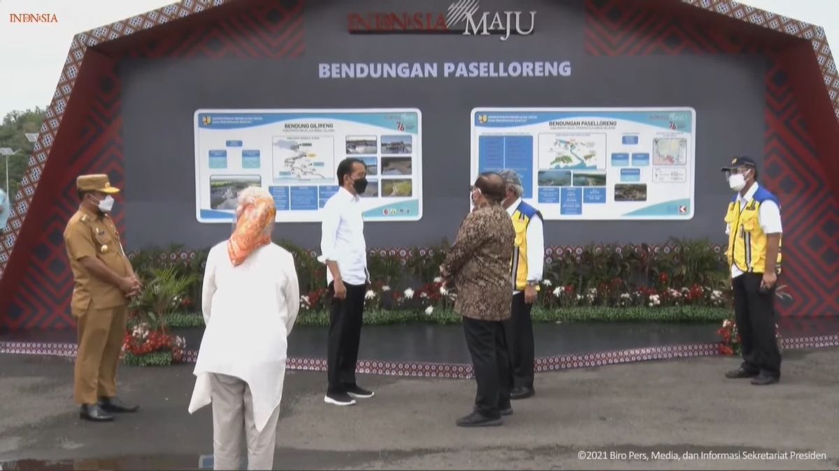 Resmikan Bendungan Paselloreng di Wajo Sulsel, Jokowi: Selain Menampung Air, Dapat Berfungsi untuk Pariwisata