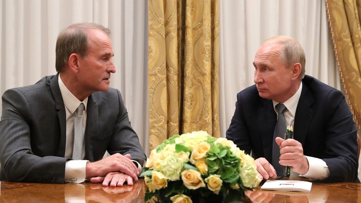 يظهر على شاشة التلفزيون ، حلفاء الرئيس بوتين واعتقلوا "المقاتلين" البريطانيين يأملون في تبادل الأسرى