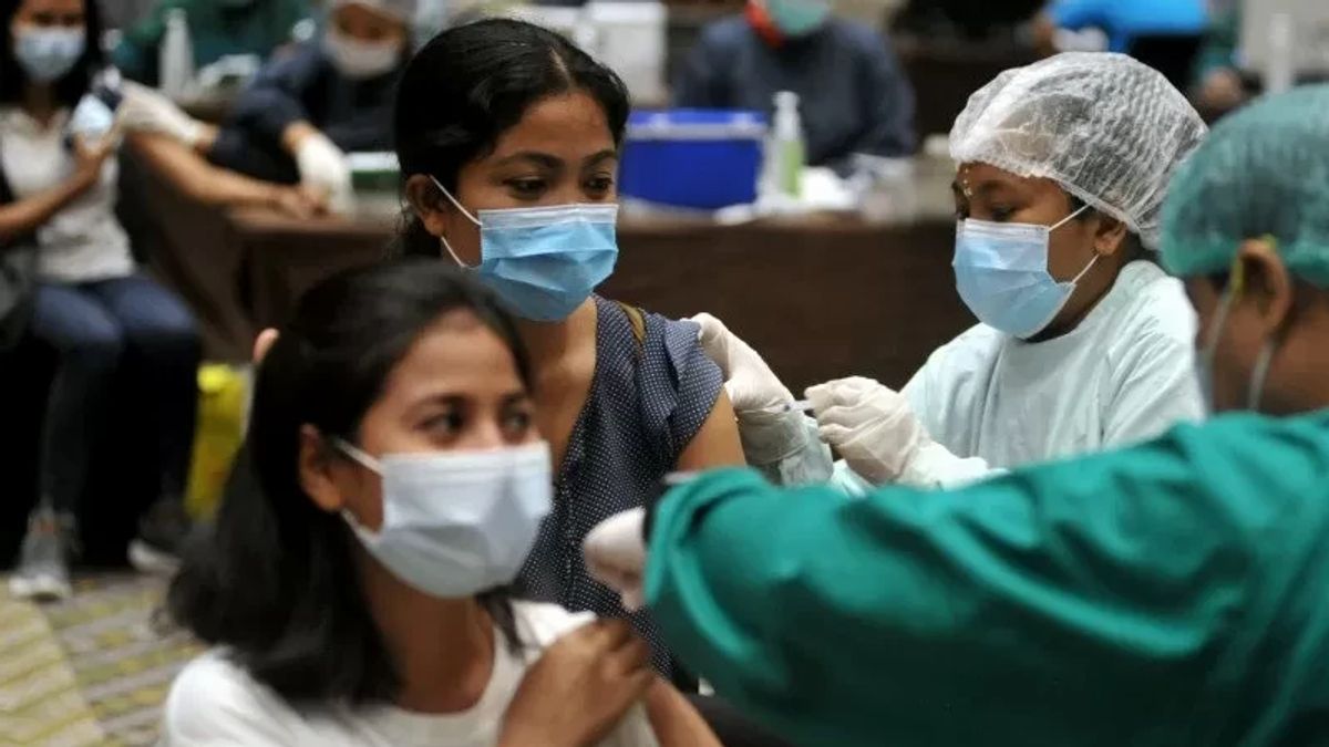 Penerima Vaksin Booster COVID-19 di Indonesia Tembus 157,98 Juta Orang