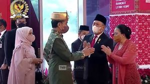 Hadiri Sidang Tahunan, Jokowi Gunakan Baju Adat Bangka Belitung