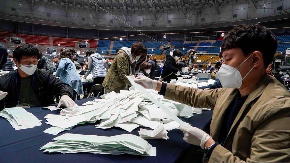 La Corée du Sud organise des élections au milieu de la pandémie de COVID-19 à la mémoire d’aujourd’hui, le 15 avril 2020