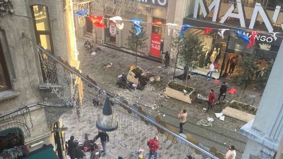 包括嫌疑人在内的土耳其警方逮捕了22名与伊斯坦布尔炸弹爆炸有关的人