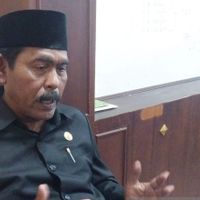 Gawat! Anggota DPRD Jember Merokok-Main Game Saat Rapat  dengan Dinkes Tak Diproses Badan Kehormatan