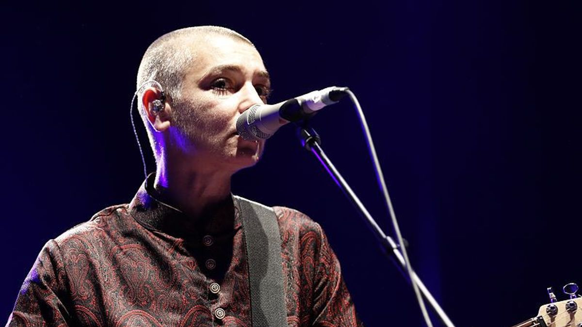 Sinead O'Connor Enters Islam In Today's Memory, October 26, 2018