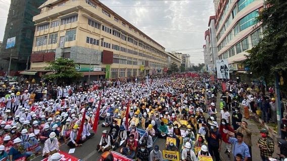 拒绝军政权，数十名缅甸驻外外交官支持缅甸公民集会