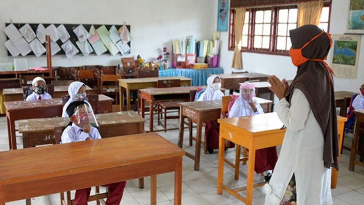 Les écoles De Jakarta Commencent L’apprentissage 100% En Face à Face, Vice-président De La Chambre Des Représentants: Nous Demandons Aux Gouvernements Locaux De Rester Vigilants