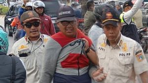 Lima ‘Pak Ogah’ Digelandang Satpol PP Duren Sawit Tanpa Perlawanan