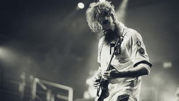 Gitaris Slipknot Jim Root Belum <i>Unboxing</i> Gitar yang Dia Dapatkan 10 Tahun Lalu