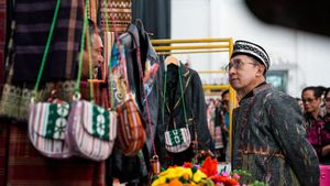 Menbud Soroti Inovasi di Pameran Kriya Jemari, Lampung Tampilkan Kekuatan Wastra
