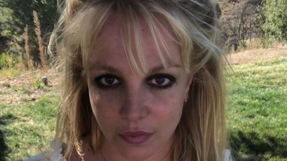 Only A Week Of Vacuum, Britney Spears Is Back On Instagram