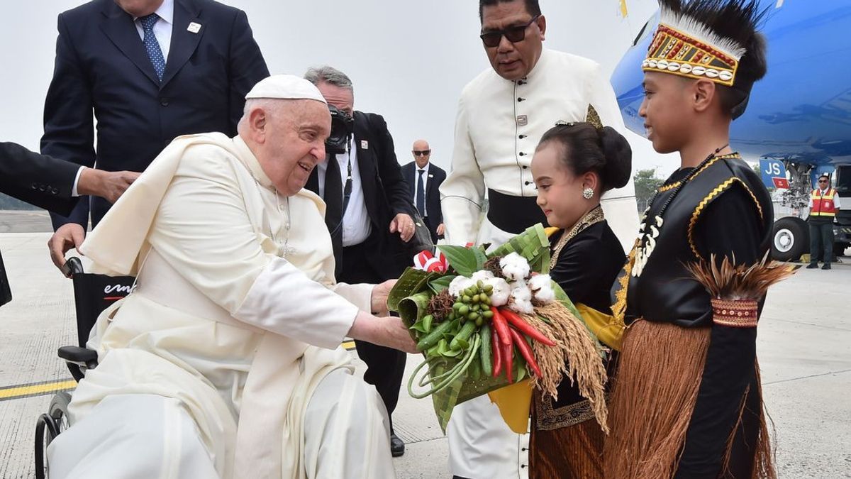 Le PAPE François exhorte la communauté mondiale à s'arrêter la attaque israélienne contre le Liban