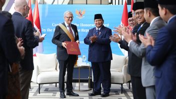 Bill Gates aux USA : le président Prabowo décerné une star à la place