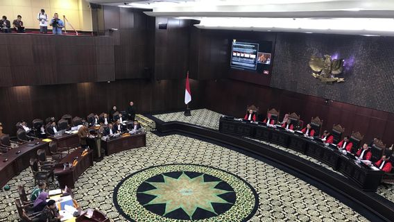 هذا هو السبب في أن MK طلب 4 وزير جوكوي الشهد في جلسة الانتخابات الرئاسية لعام 2024 يوم الجمعة