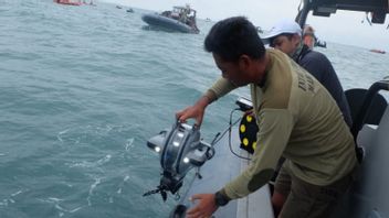 SAR Yontaifib 使用 ROV 搜索 CVR Sriwijaya 空气 SJ-182