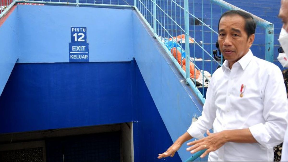 Presiden Jokowi Perintahkan Menteri PUPR Basuki Audit Seluruh Stadion Bola di Indonesia