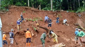 BPBD Ciamis Conducts Assessment At 12 Landslides Due To Heavy Rain