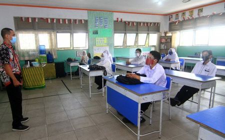 Terbitkan SKB 4 Menteri Terbaru, Pemerintah Bolehkan PTM 100 Persen di Sekolah Asal Penuhi Syarat