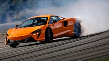 McLaren Pastikan Supercar ICE Tetap Hidup Berdampingan dengan Hybrid dan EV di Masa Depan
