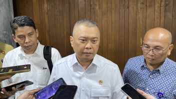 ar, au début de l'année, ne pas se tenir compte de la part du gouvernement : le gouvernement veut regrouper 4 stations de train à Dukuh Atas, l'objectif d'atteindre 2027