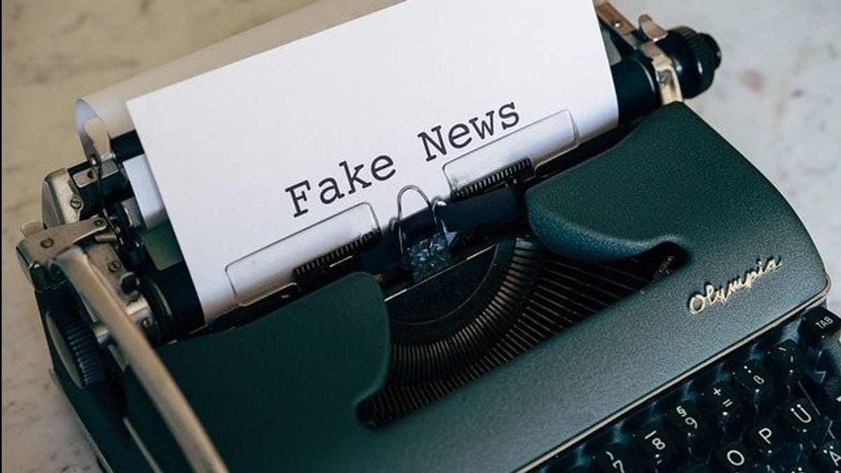 Alasan Banyak Orang Lebih Mudah Percaya pada Berita Hoaks