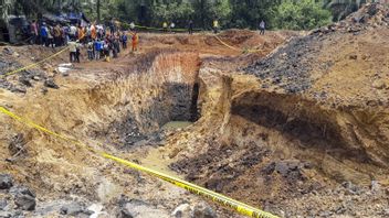 Des Responsables Conjoints Ferment Une Mine De Charbon Illégale à La Frontière Entre Balikpapan Et Kukar