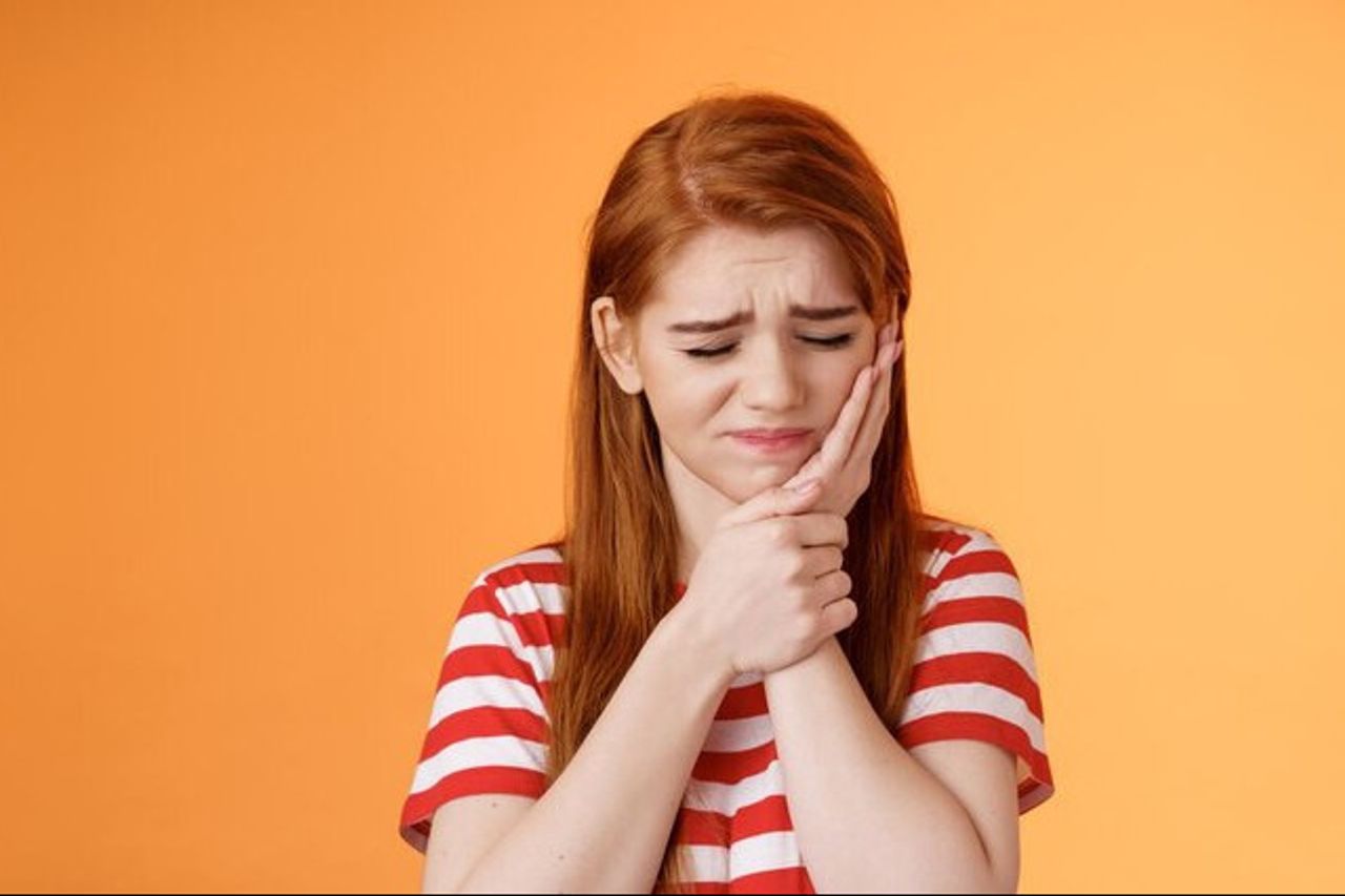 Meat Grows In Gusi, Can Be A Symptom Of Cysts To Oral Cancer