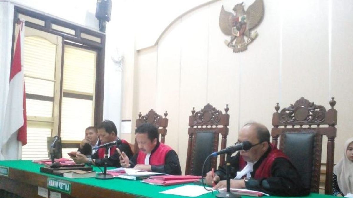 Medan District Court Judge Sentenced Courier 10 Grams Of Shabu 9 Years In Prison