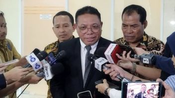 DPR Plenary Agrees With Inocentius Samsul To Be A Constitutional Court Judge To Replace Arief Hidayat