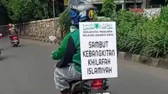 与社会混在一起，警察打电话给Khilafatul Muslimin使用隐形犯罪方法传播哈里发意识形态