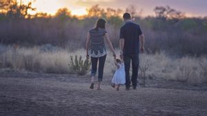 Apa Itu Co-Parenting: Pengertian dan Langkah Tepat untuk Menjalaninya