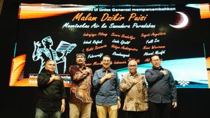 Lewat Malam Dzikir Puisi, Menbud Fadli Zon Tegaskan Kekuatan Sastra sebagai Penopang Bangsa