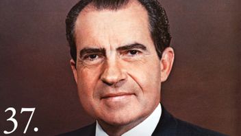 当理查德 · 尼克松因水门丑闻而不得不辞职时