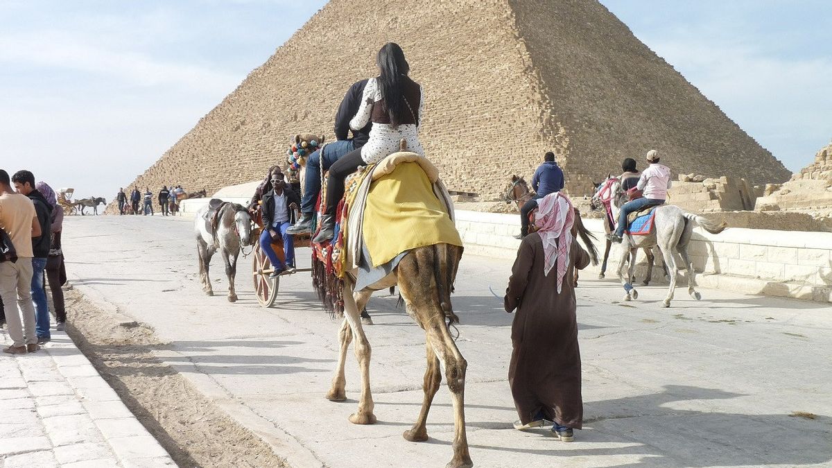 Diduga Lecehkan Dua Turis Wanita di Piramida Giza, Jaksa Mesir Perintahkan Penahanan 13 Remaja