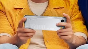 Realme Siapkan Ponsel dengan Baterai Raksasa 15.000mAh, Tahan 50 Jam Streaming