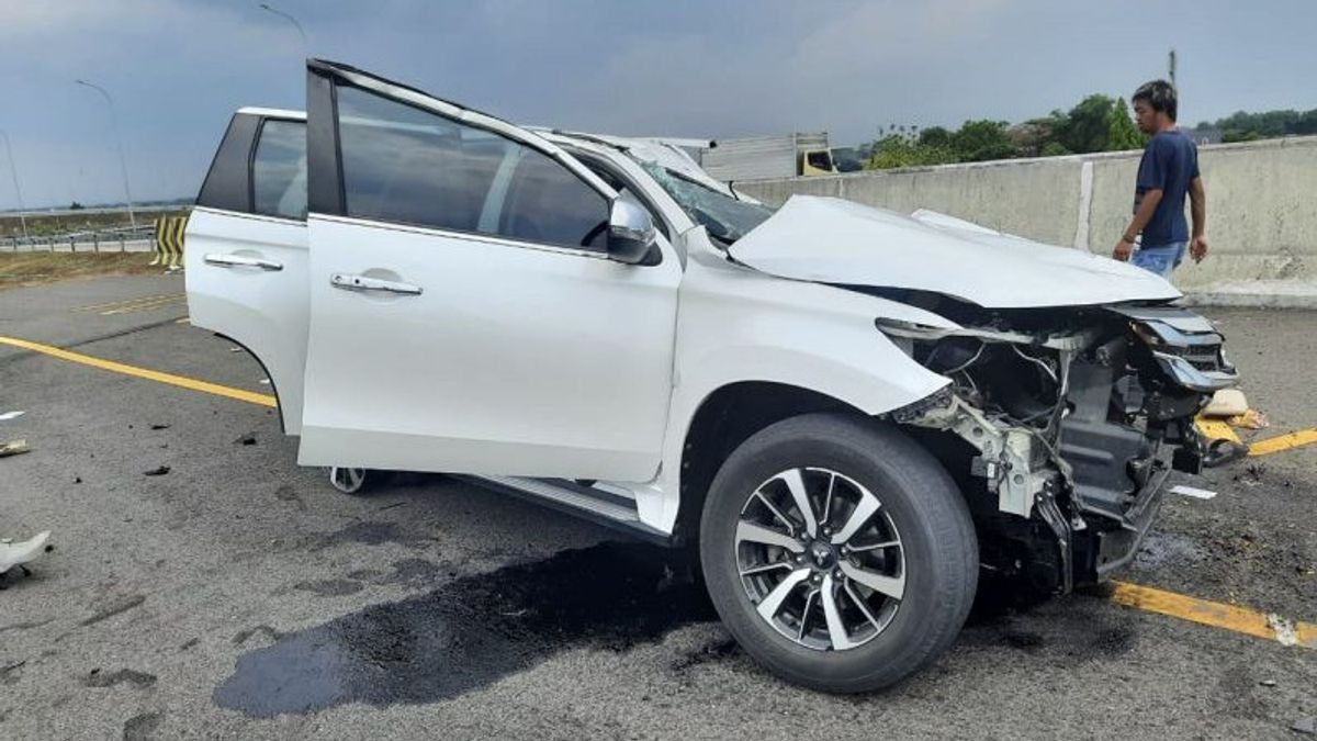 Roy Suryo Still Observing Vanessa Angel And Bibi's Pajero Car When Accident Happened