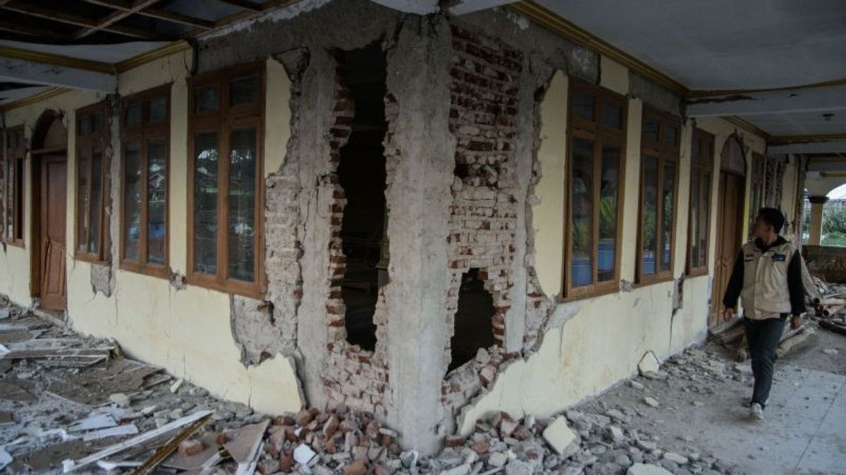 Replacement Of Buildings Affected By The M 5.0 Earthquake In Bandung Waits For The Complete Assessment